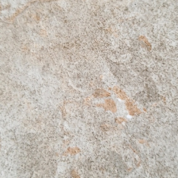 Meet your Posher, Leslie - Picture 1 of 1